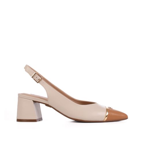 Slingback Off White Brulée Caramelo Tan Bico Fino Couro