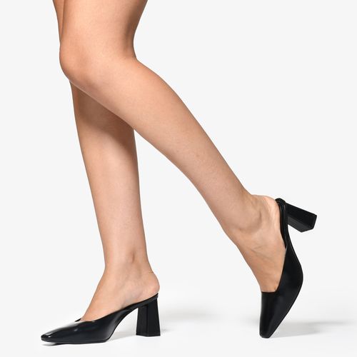 Mule Preto Salto Bloco Médio Couro Brilhoso