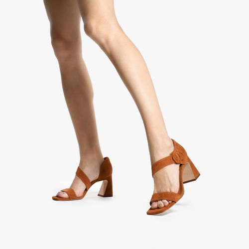 Sandália Anis Caramelo Tiras Salto Bloco Suede