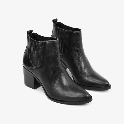 Bota Preta Cano Curto Elástico Couro