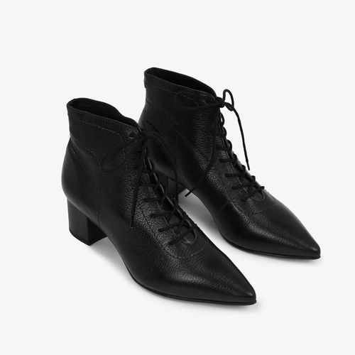 Bota Preta Cano Curto Couro