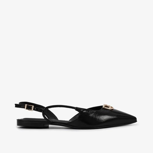 Slingback Preto Salto Baixo Bico Fino Couro Brilhoso