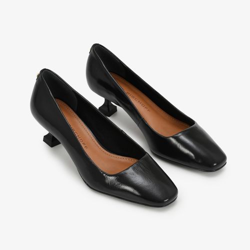 Scarpin Preto Salto Fino Baixo Couro