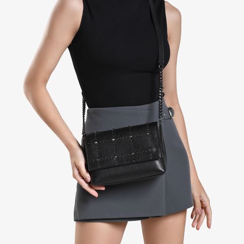 Bolsa Transversal Preto Tachas Couro