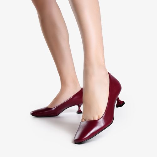 Scarpin Vinho Dark Cherry Salto Fino Baixo Couro