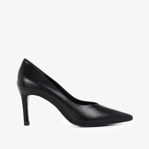 Scarpin Preto Salto Médio Mandala JB Couro