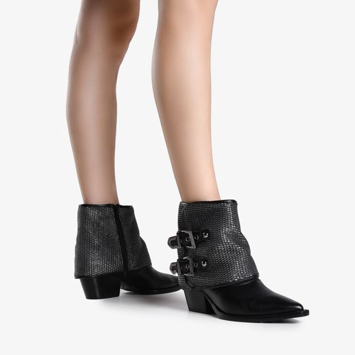 Bota Preto  Cano Médio Fivelas Couro Take Metalic