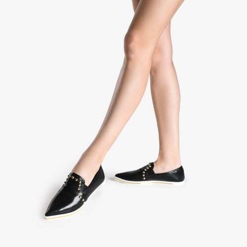 Tênis Metalizado Preto Tachas Dourado Couro