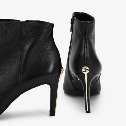 Bota Cano Curto Preto Couro