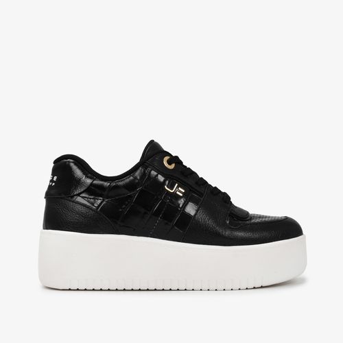 Tênis Preto Couro Croco
