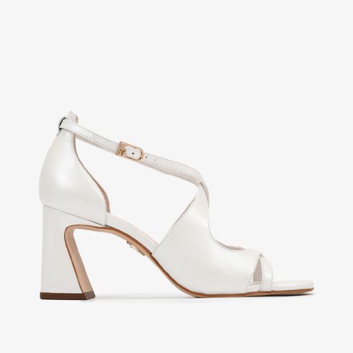 Sandália Branco Say Yes Salto Bloco Couro