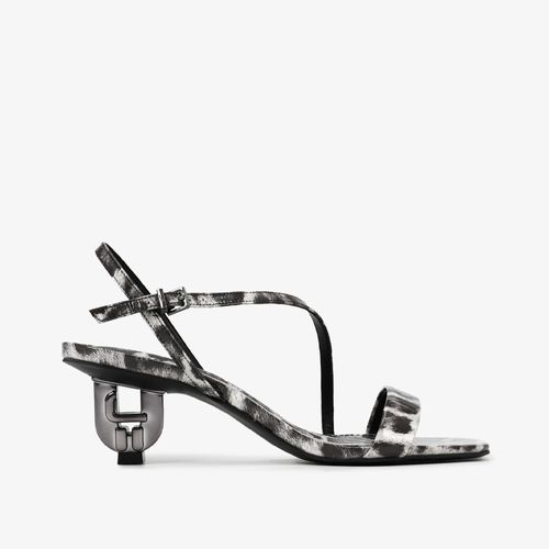 Sandália Onça Preto E Branco  Salto Exclusivo Jb Heel  Couro