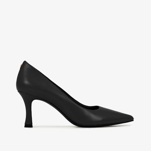 Scarpin Salto Fino Preto Couro