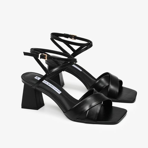 Sandália Preto Salto Bloco Couro