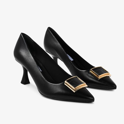 Scarpin Bico Fino Preto Couro