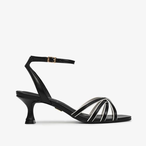 Sandália Preto Off White Couro