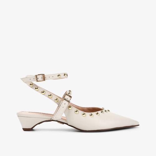 Slingback Off White Tachas Couro