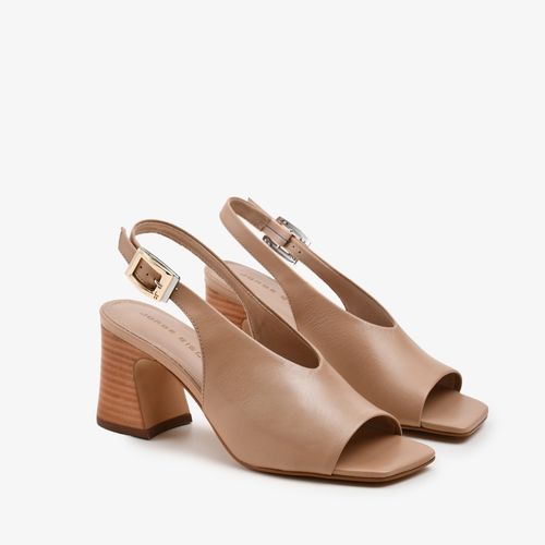Sandália Salto Bloco Nude Carvalho Couro