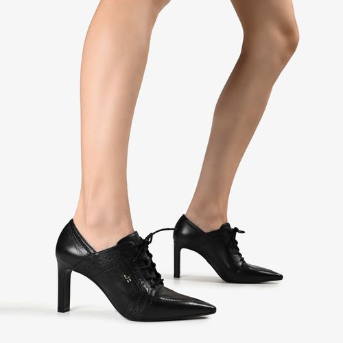 Scarpin Fechado Preto Couro